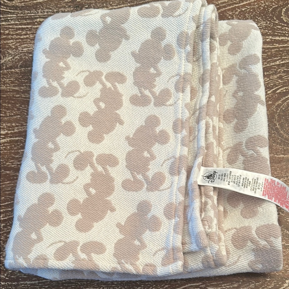 Mickey Mouse Patterned Blanket 💜